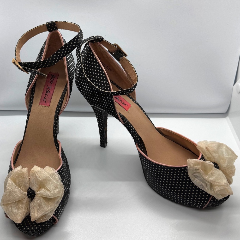 Betsey Johnson "Oli" Black Polka Dot Print Satin Peep Toe Heels. 8M
